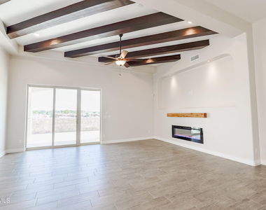 13368 Emerald Glass Drive - Photo Thumbnail 12