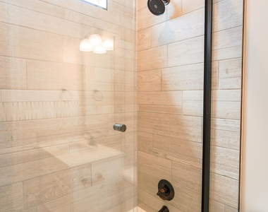 13368 Emerald Glass Drive - Photo Thumbnail 16