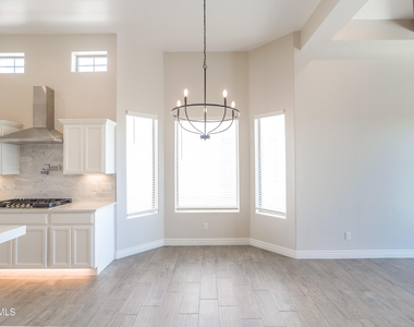 13368 Emerald Glass Drive - Photo Thumbnail 7
