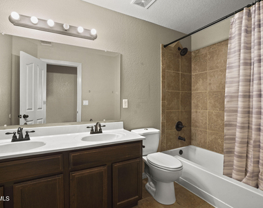 2237 Leafy Point Place - Photo Thumbnail 20