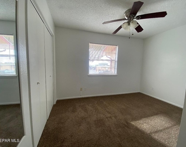 1826 Jack Nicklaus Drive - Photo Thumbnail 18