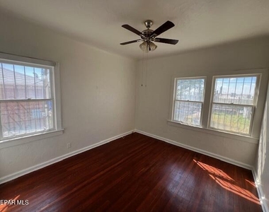 3120 Morehead Avenue - Photo Thumbnail 14