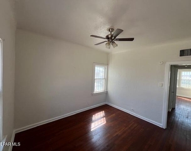 3120 Morehead Avenue - Photo Thumbnail 16