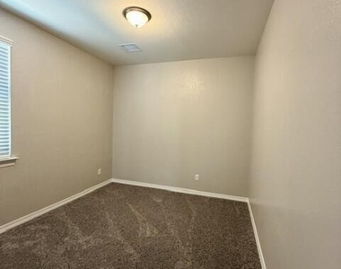 12836 Carefree Avenue - Photo Thumbnail 6