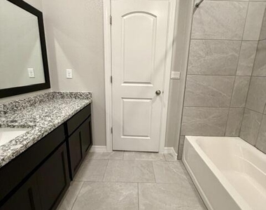 12836 Carefree Avenue - Photo Thumbnail 21