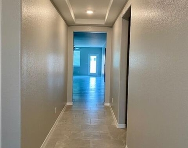 12836 Carefree Avenue - Photo Thumbnail 3