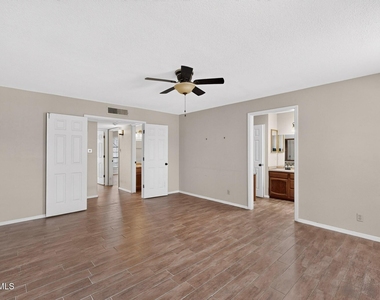 7419 Mission Viejo Drive - Photo Thumbnail 25