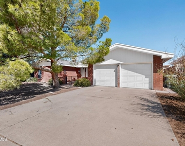 7419 Mission Viejo Drive - Photo Thumbnail 2