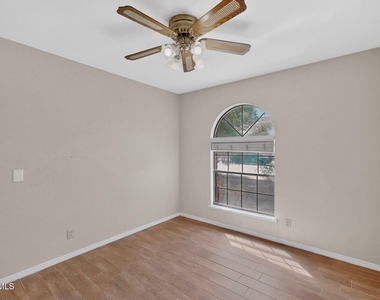 7419 Mission Viejo Drive - Photo Thumbnail 29
