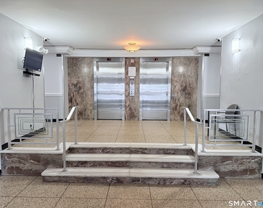 71 Strawberry Hill Avenue - Photo Thumbnail 4