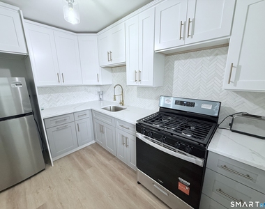 71 Strawberry Hill Avenue - Photo Thumbnail 7
