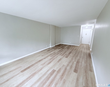 71 Strawberry Hill Avenue - Photo Thumbnail 13