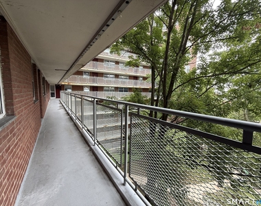 71 Strawberry Hill Avenue - Photo Thumbnail 22