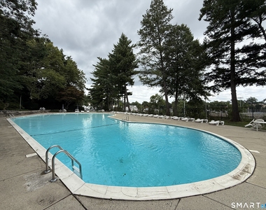 71 Strawberry Hill Avenue - Photo Thumbnail 28