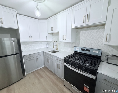 71 Strawberry Hill Avenue - Photo Thumbnail 6