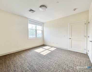 215 Stillwater Avenue - Photo Thumbnail 7