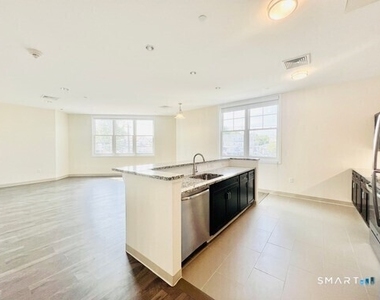 215 Stillwater Avenue - Photo Thumbnail 2
