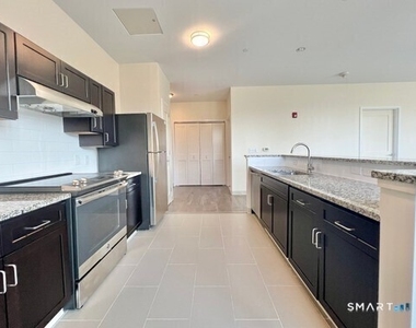 215 Stillwater Avenue - Photo Thumbnail 3