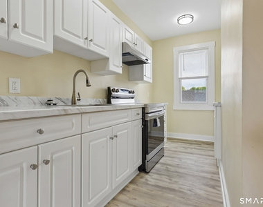 39 Grand Street - Photo Thumbnail 7