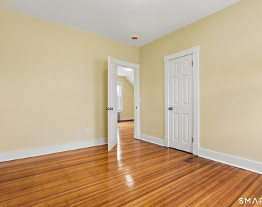 39 Grand Street - Photo Thumbnail 15