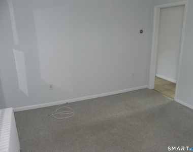 17 Thames Street - Photo Thumbnail 5