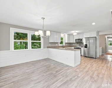 179 Granby Road - Photo Thumbnail 4