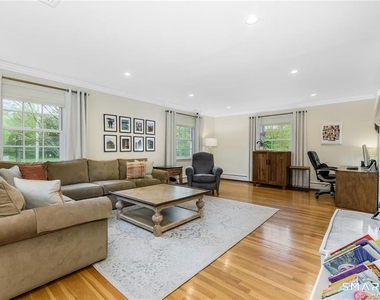 89 Noroton Avenue - Photo Thumbnail 1