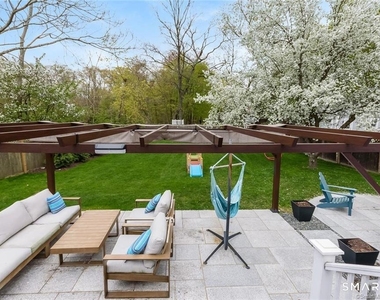 89 Noroton Avenue - Photo Thumbnail 23