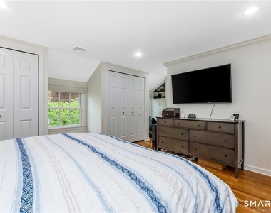 89 Noroton Avenue - Photo Thumbnail 10