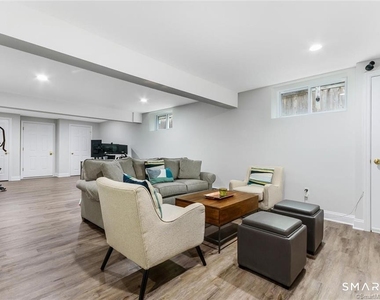 89 Noroton Avenue - Photo Thumbnail 18