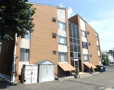 87 Meadow Street - Photo Thumbnail 16