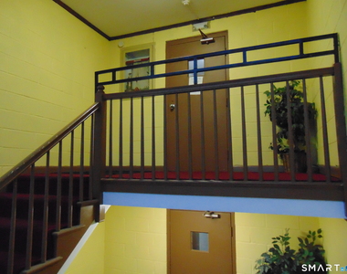 87 Meadow Street - Photo Thumbnail 3