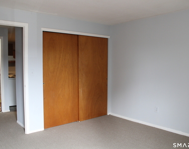 87 Meadow Street - Photo Thumbnail 14