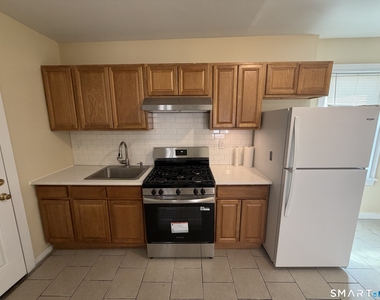 33 Stevens Street - Photo Thumbnail 4