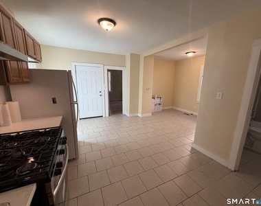 33 Stevens Street - Photo Thumbnail 5