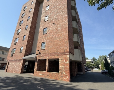 1611 Washington Boulevard - Photo Thumbnail 21