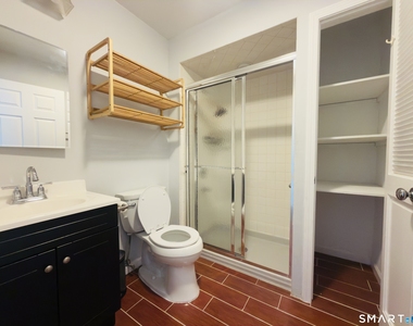 7 Colony Road - Photo Thumbnail 15