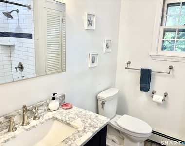 2 Oakridge Drive - Photo Thumbnail 11