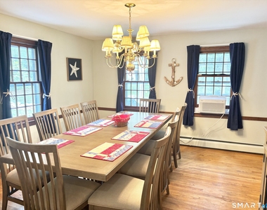 2 Oakridge Drive - Photo Thumbnail 5