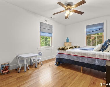 35 Armstrong Road - Photo Thumbnail 15
