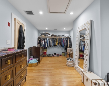35 Armstrong Road - Photo Thumbnail 27
