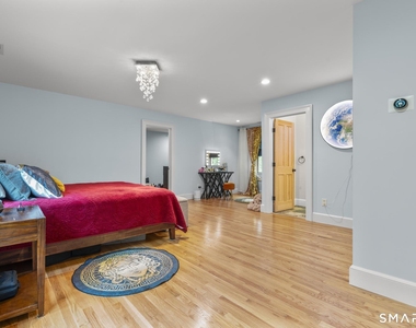 35 Armstrong Road - Photo Thumbnail 17