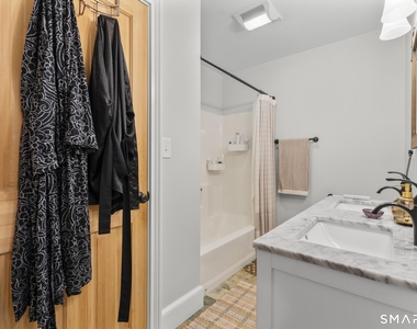35 Armstrong Road - Photo Thumbnail 24