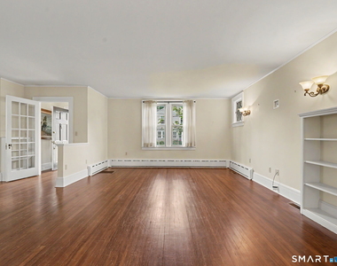 14 Roosevelt Street - Photo Thumbnail 3