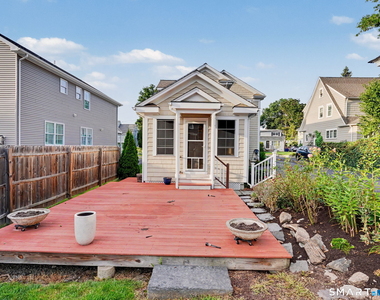 14 Roosevelt Street - Photo Thumbnail 35