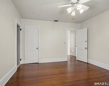 14 Roosevelt Street - Photo Thumbnail 24