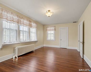 14 Roosevelt Street - Photo Thumbnail 27