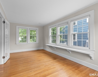 12 Middlefield Drive - Photo Thumbnail 1