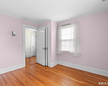 12 Middlefield Drive - Photo Thumbnail 19