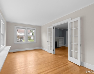 12 Middlefield Drive - Photo Thumbnail 2